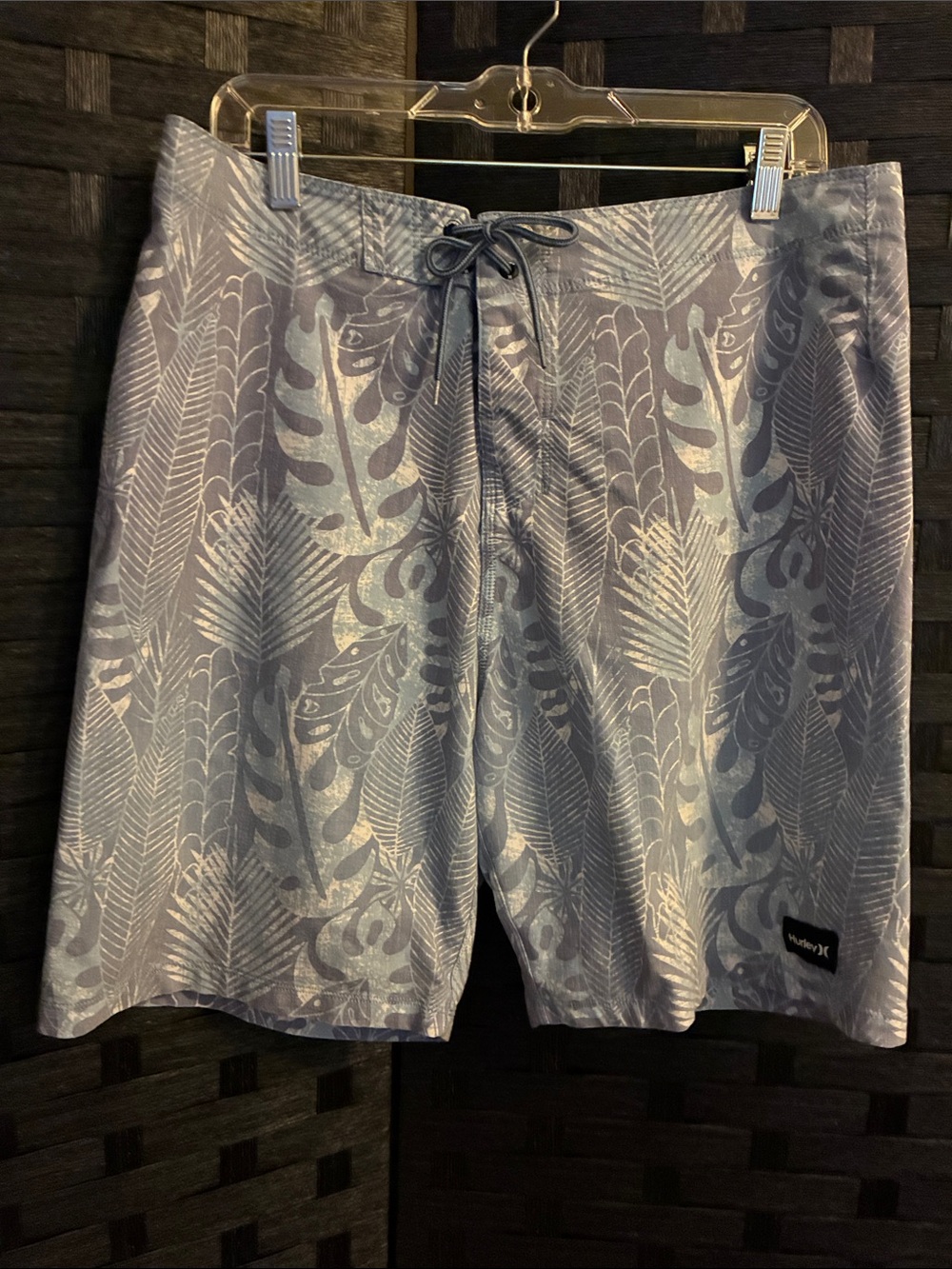 Hurley Gray Blue Leaf-Print Men’s Swim Board Shorts